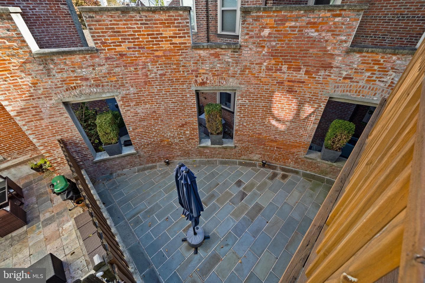 308 Monastery Avenue photo 43