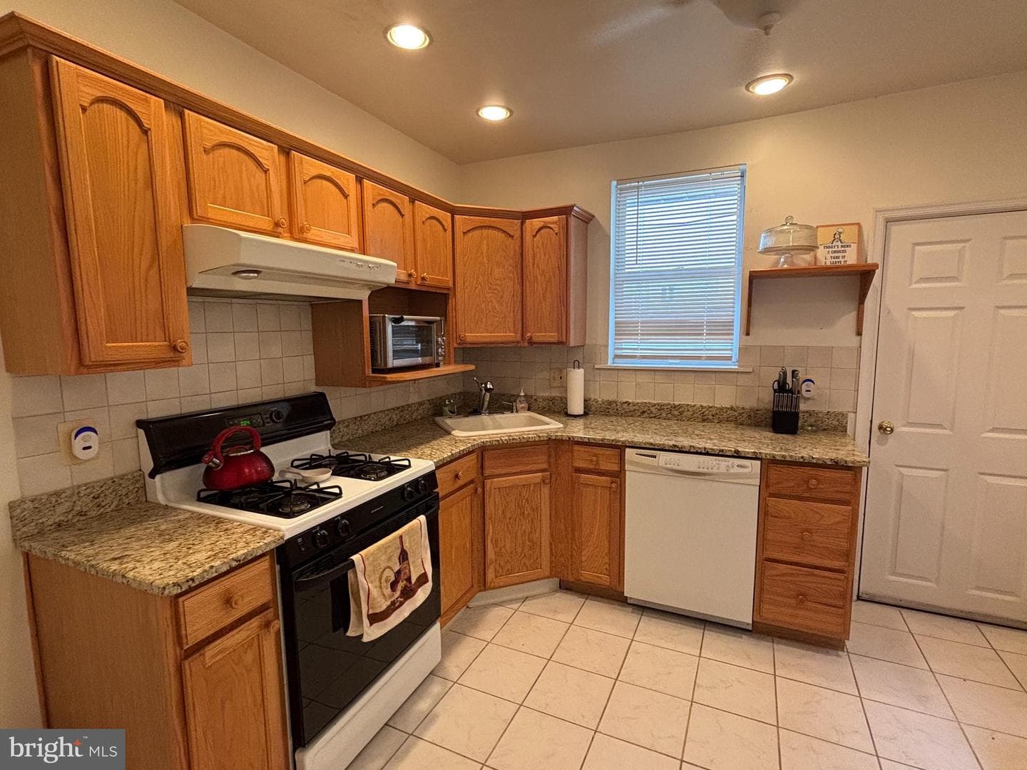 120 E Tulpehocken Street photo 3