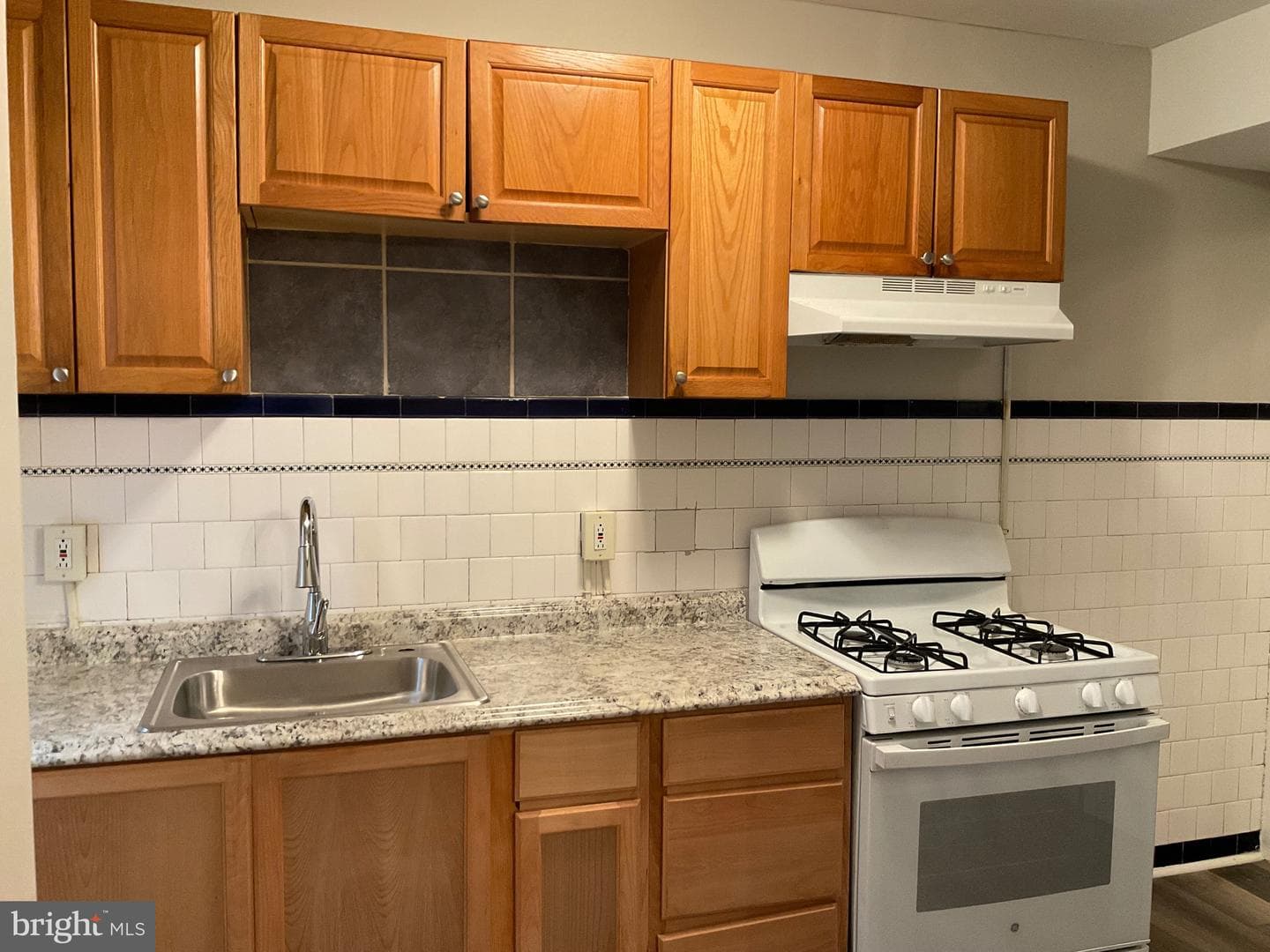 2511 S 62nd Street photo 4