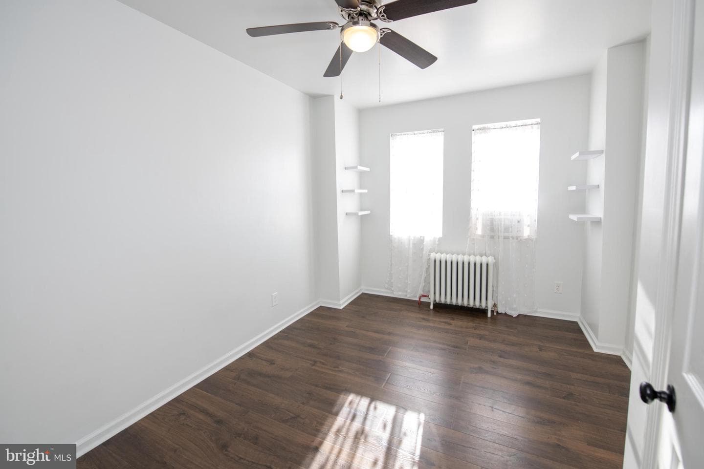 4121 E Howell Street photo 18