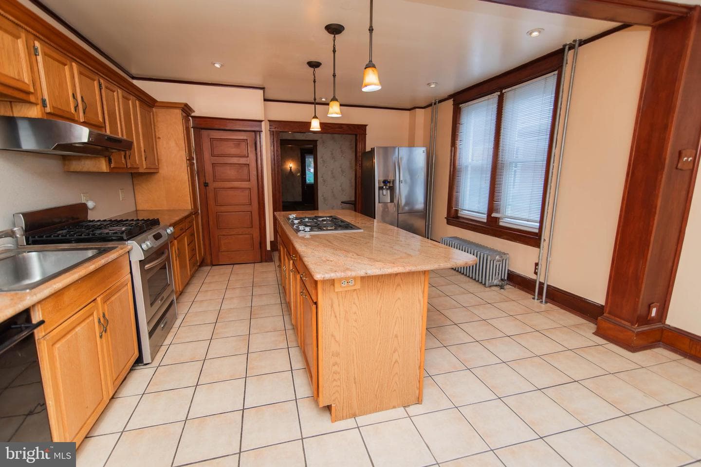 640 Levick Street photo 21