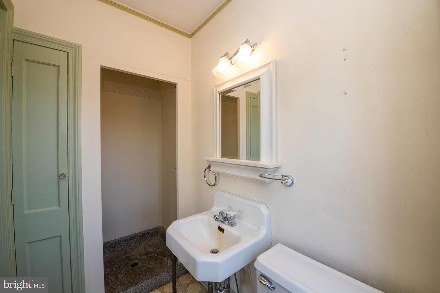 3122 W Penn Street photo 36