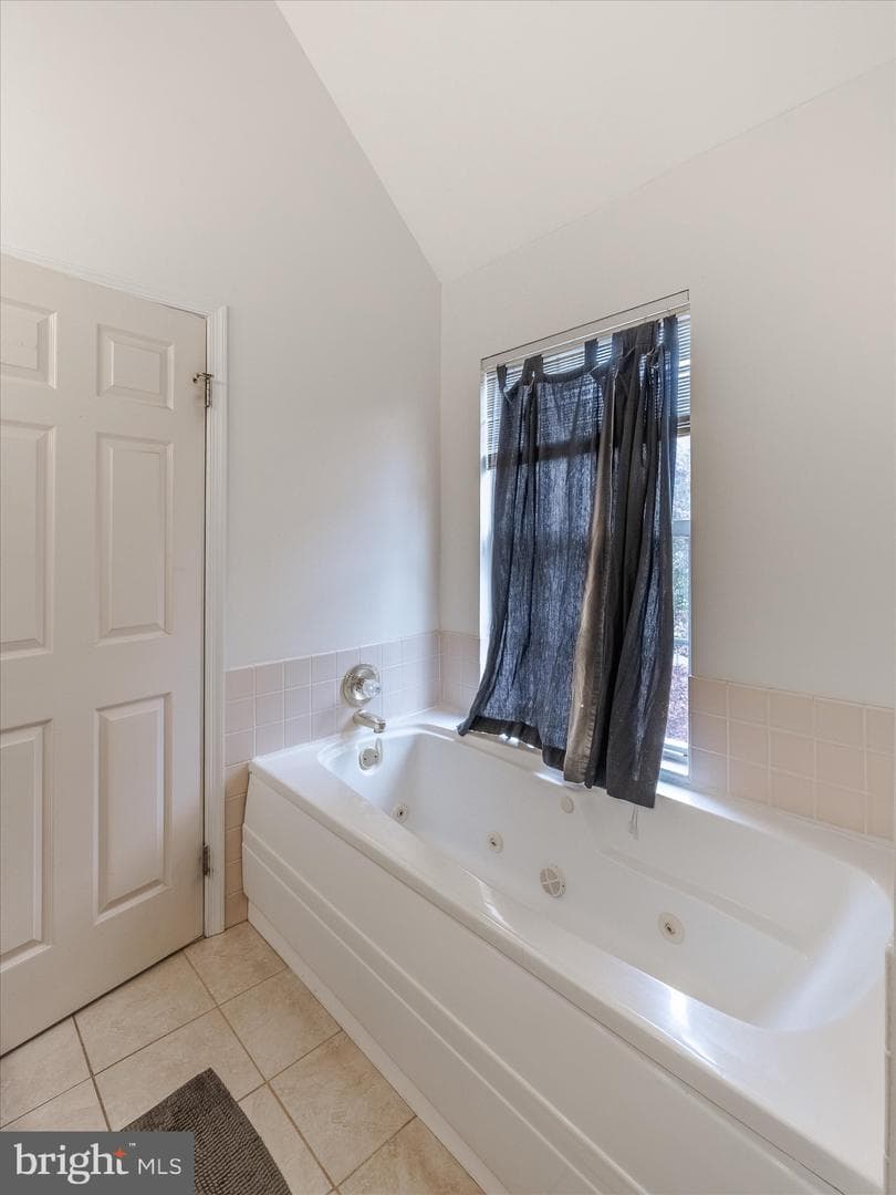 6710 Cinnamon Drive photo 21