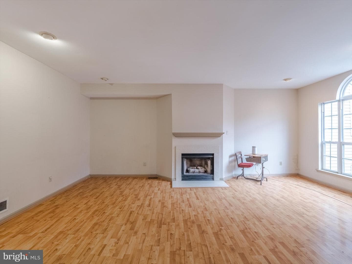 6710 Cinnamon Drive photo 8
