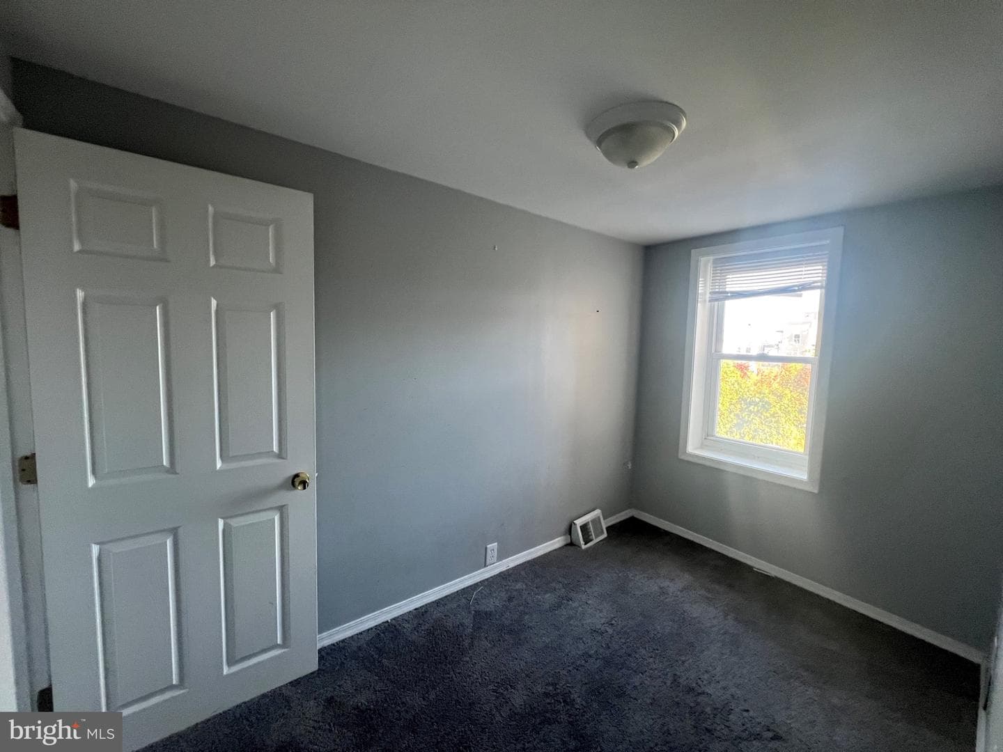 2205 Belgrade Street photo 12