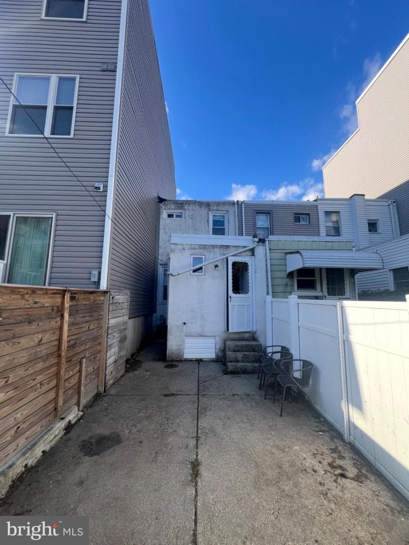 2205 Belgrade Street photo 16