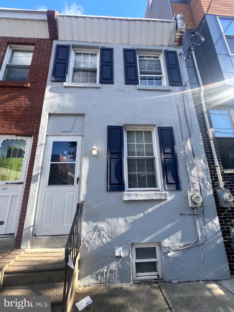 2205 Belgrade Street photo 2