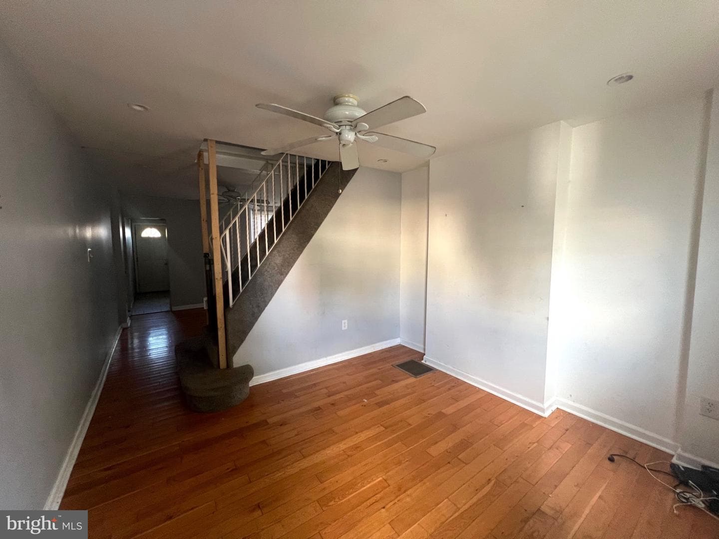 2205 Belgrade Street photo 3