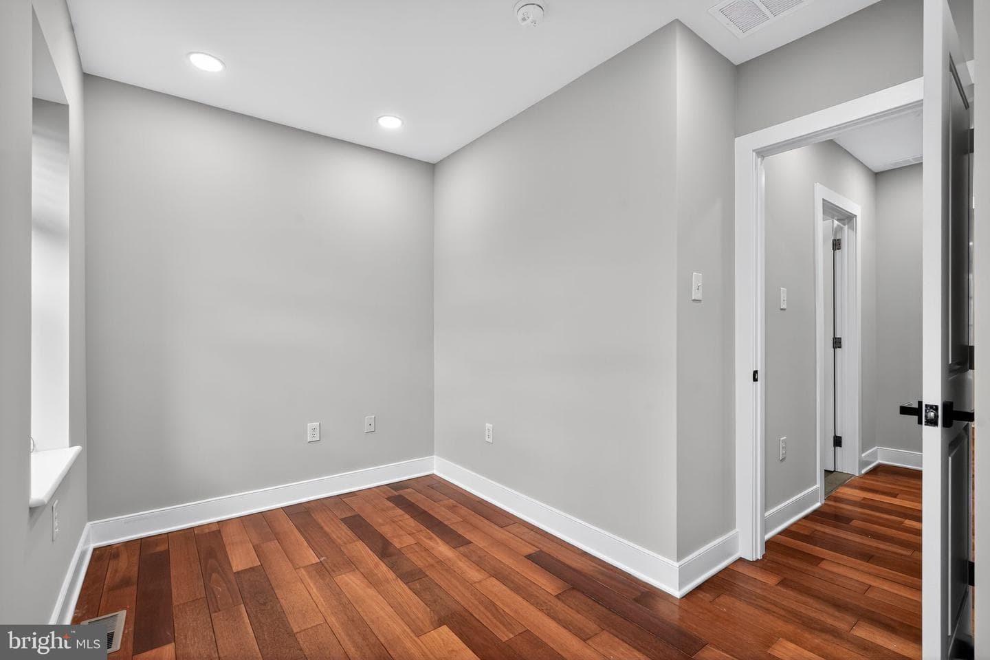 1730 S Orianna Street photo 10