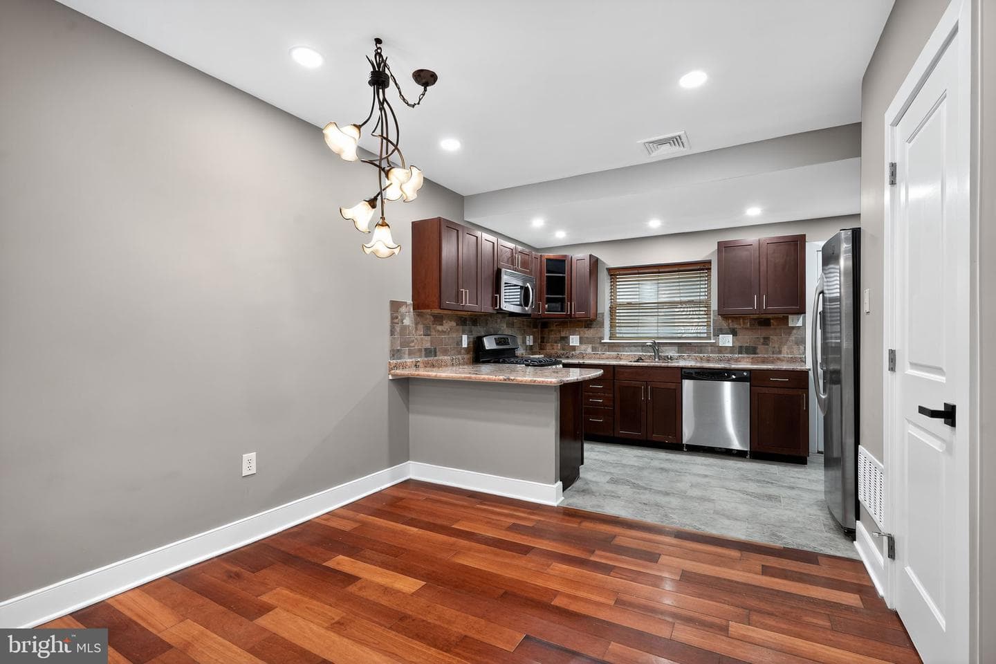 1730 S Orianna Street photo 14