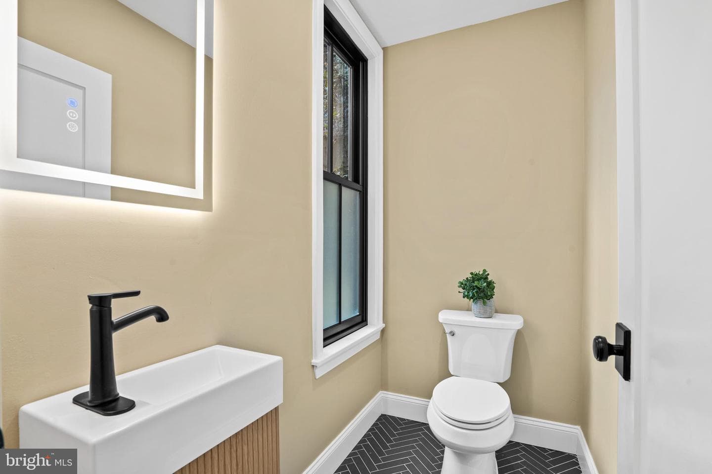 2214 Mount Vernon Street photo 11
