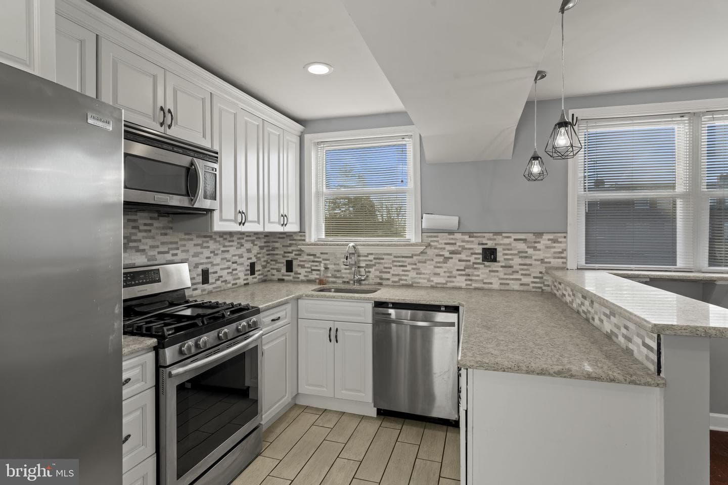 3348 Ashville Street photo 10