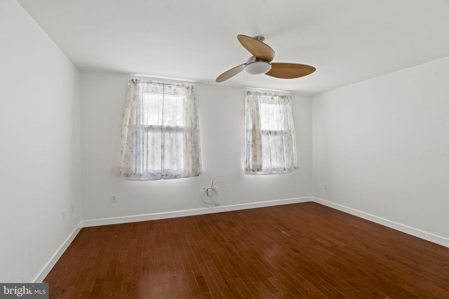 3348 Ashville Street photo 12