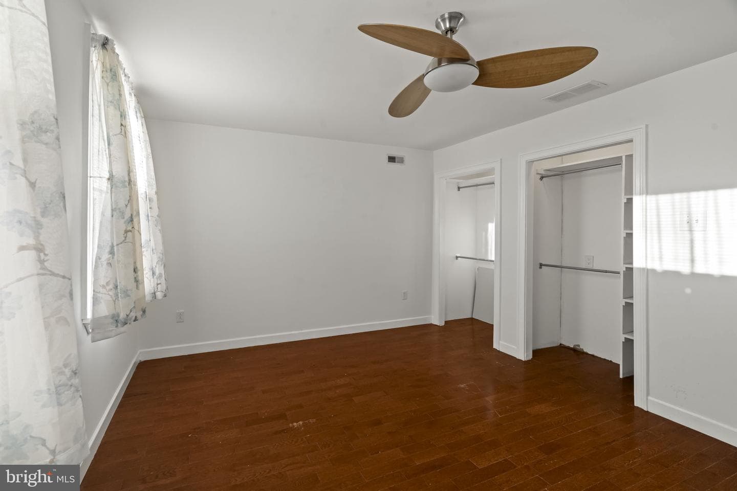 3348 Ashville Street photo 13