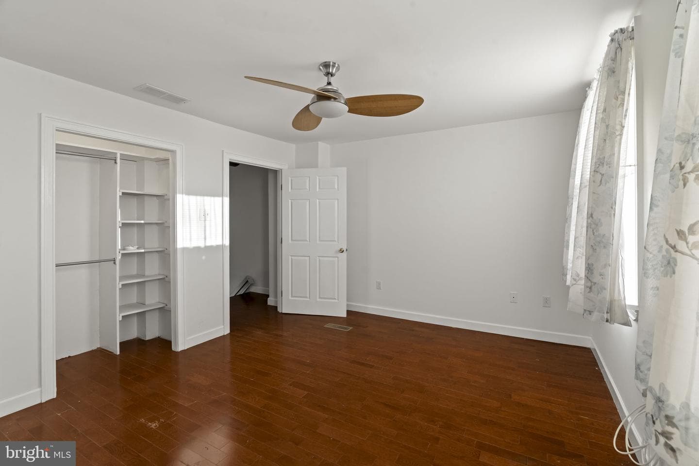 3348 Ashville Street photo 14