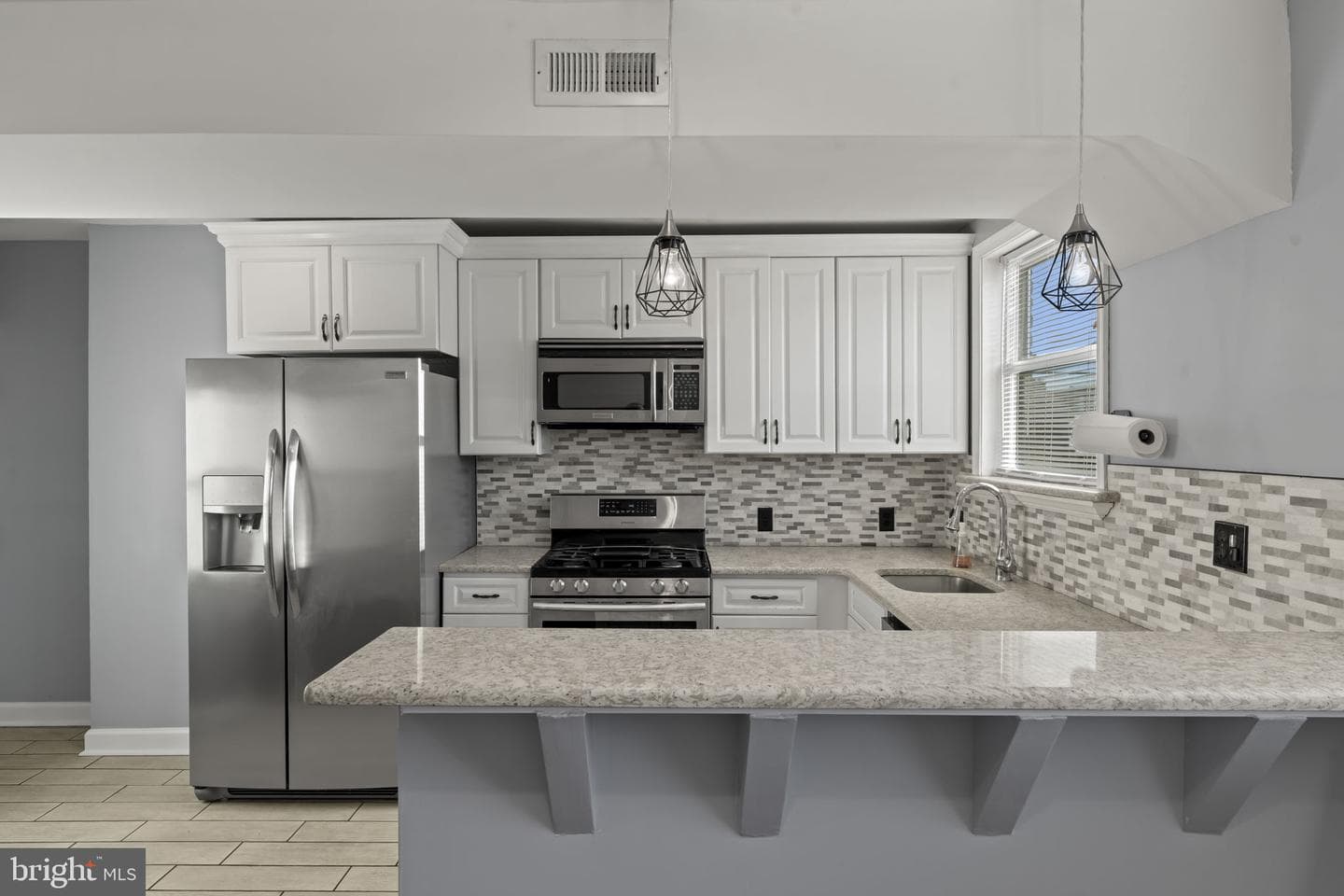 3348 Ashville Street photo 8