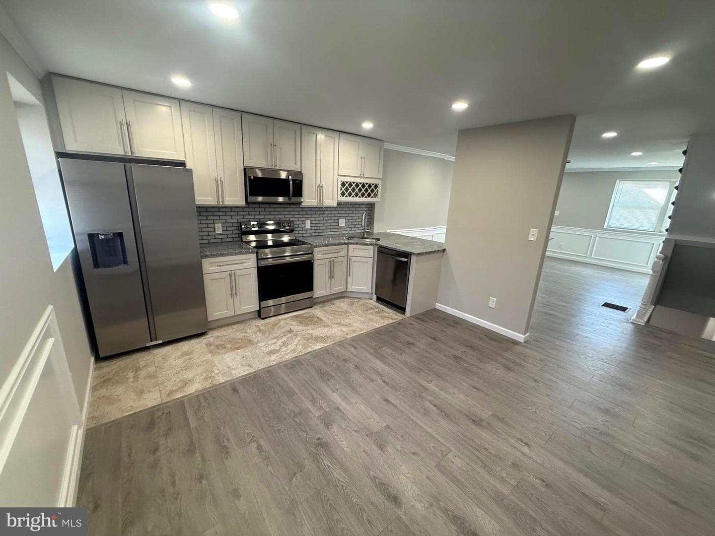 8617 Williams Avenue photo 3