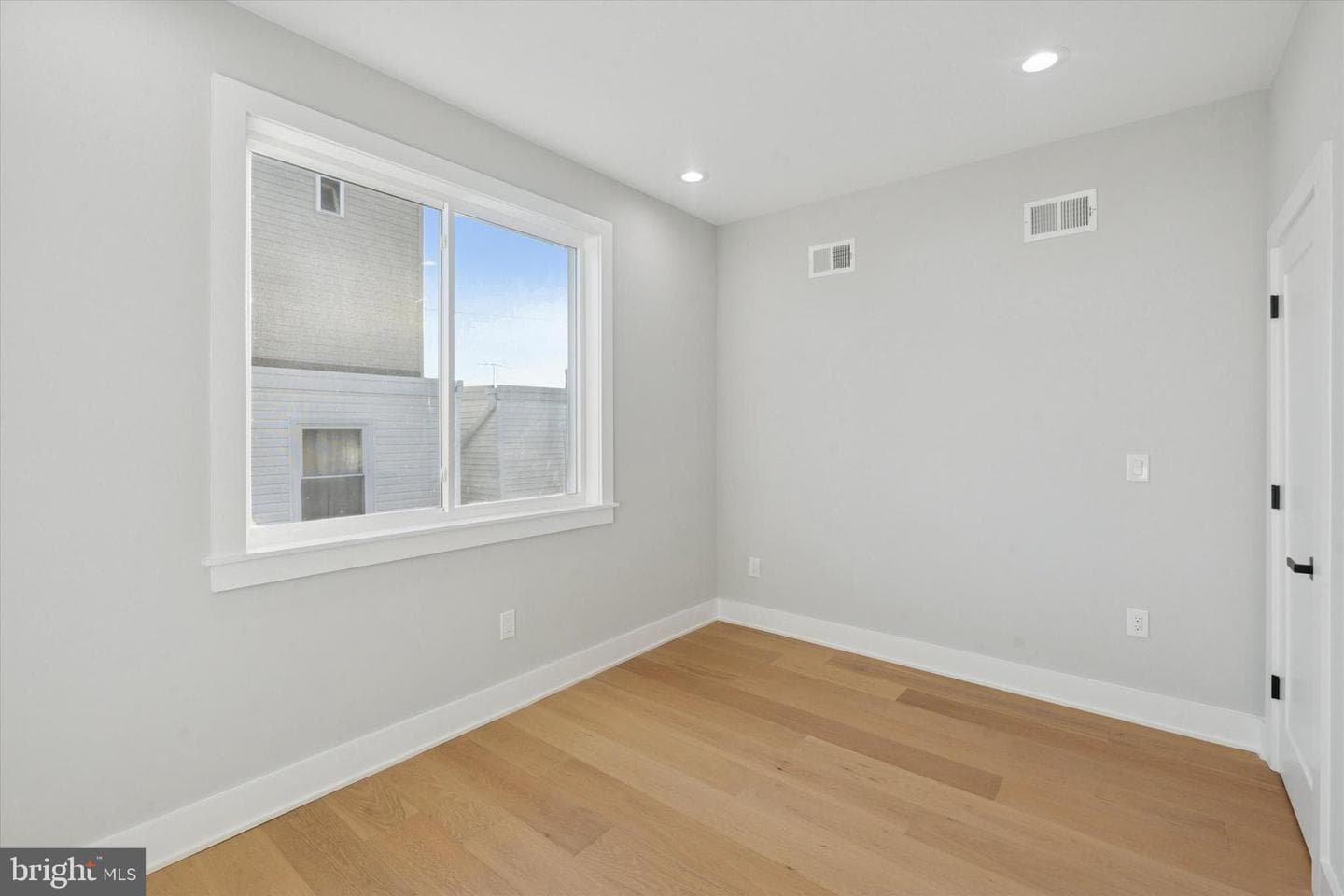408-410 Cantrell Street photo 12
