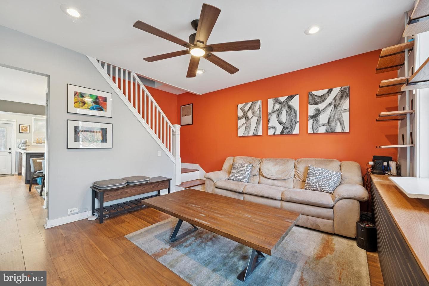 2366 E Fletcher Street photo 3