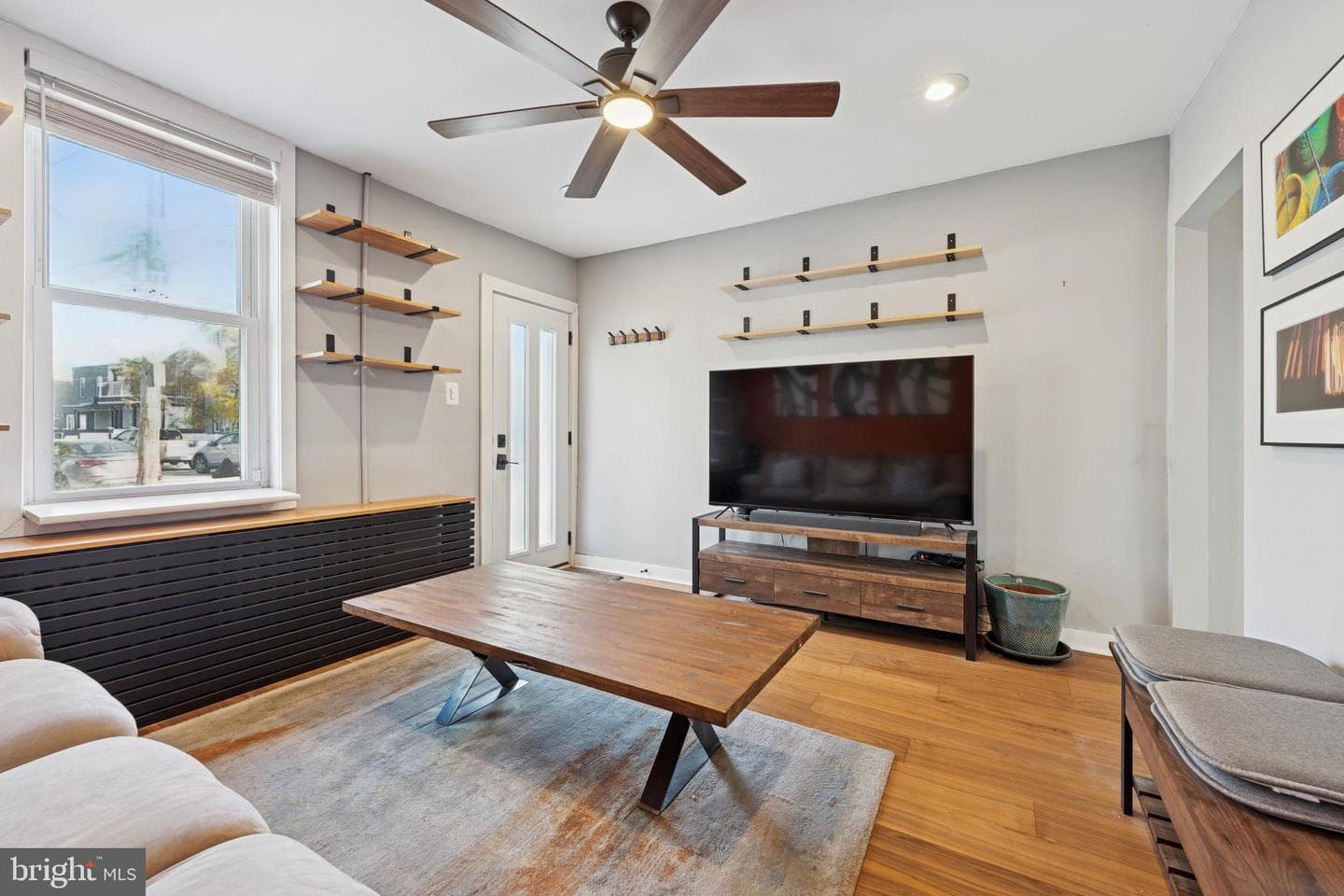 2366 E Fletcher Street photo 5