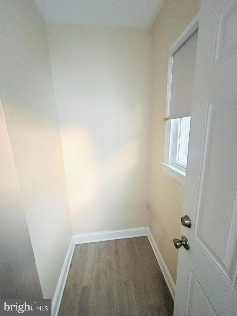 5754 W Oxford Street photo 13