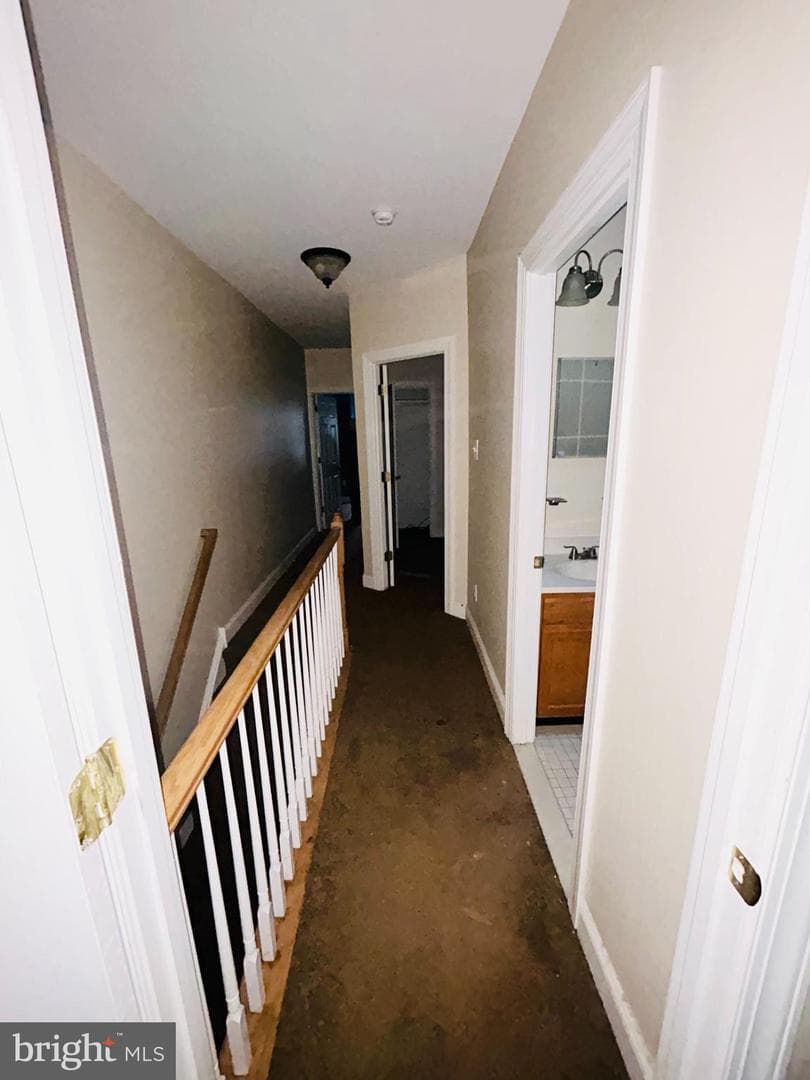 5754 W Oxford Street photo 14