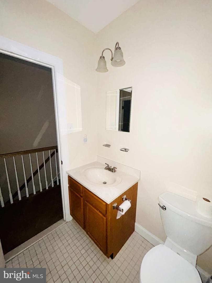 5754 W Oxford Street photo 21