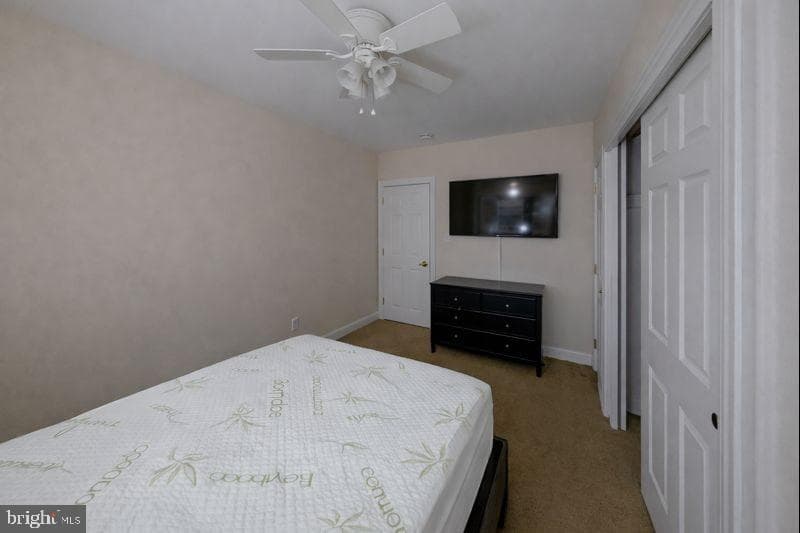 5754 W Oxford Street photo 27