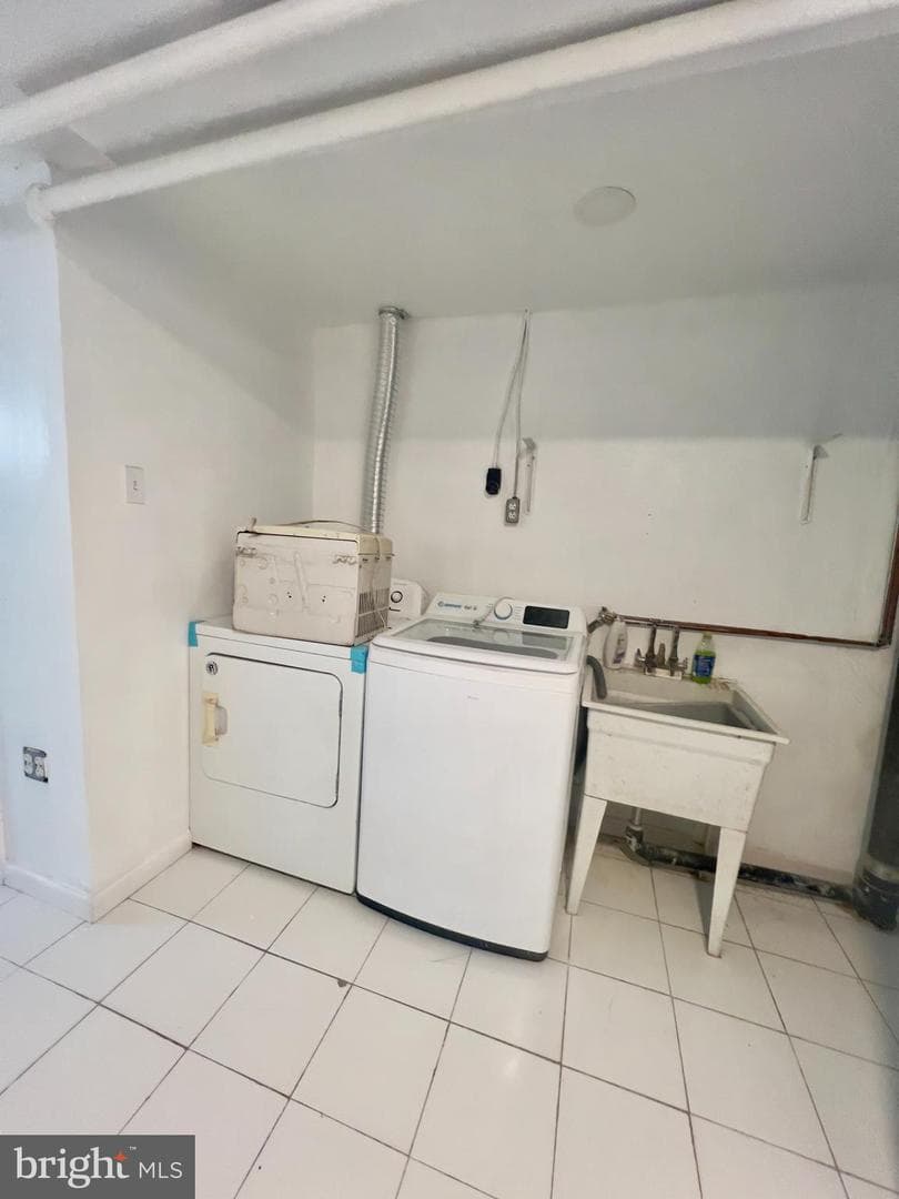 124 W Spencer Avenue photo 29