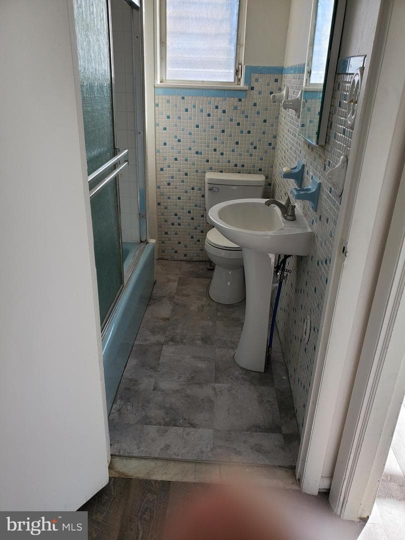 6713 Marsden Street photo 24