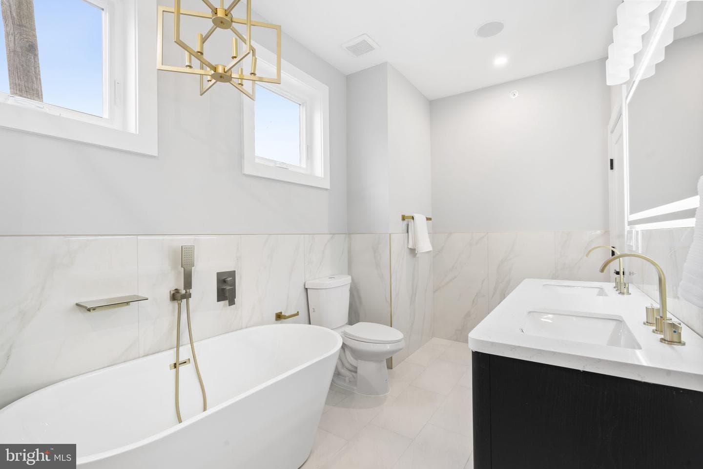 2619 Cedar Street photo 43
