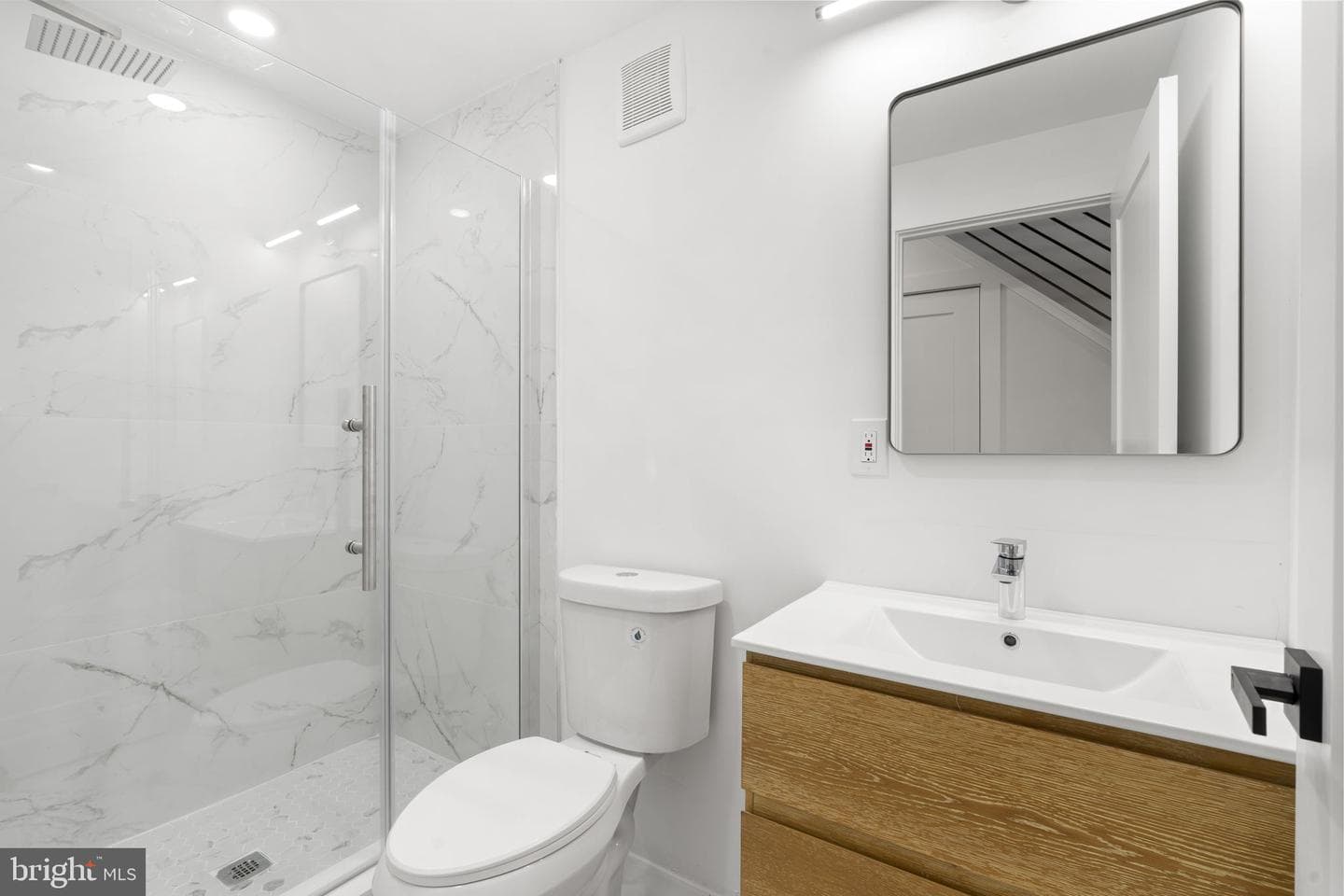 2619 Cedar Street photo 57