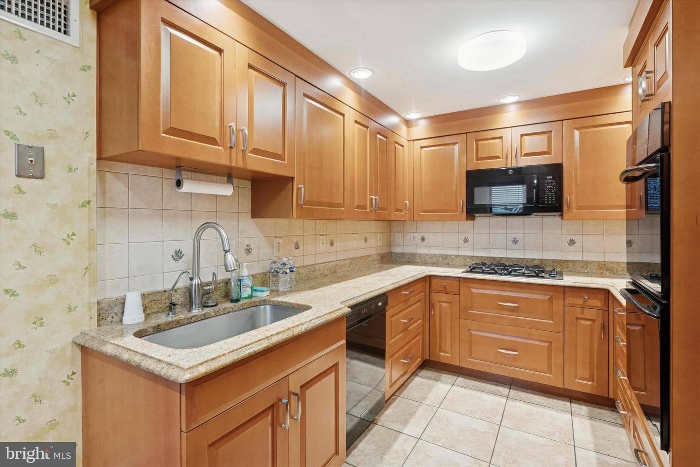 1423 S 8th Street photo 5
