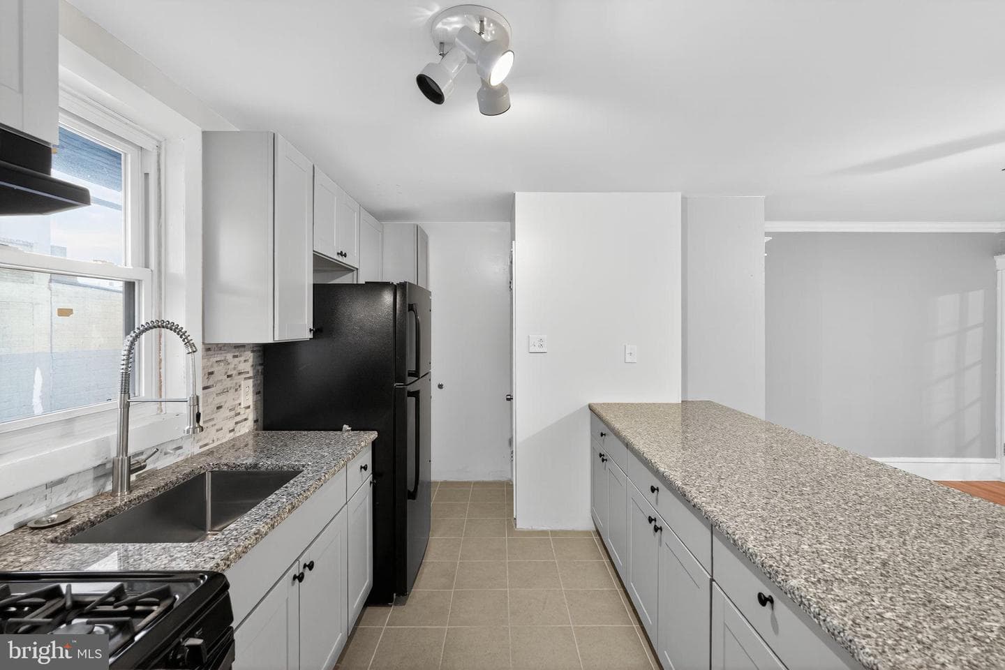 5712 Sansom Street photo 17
