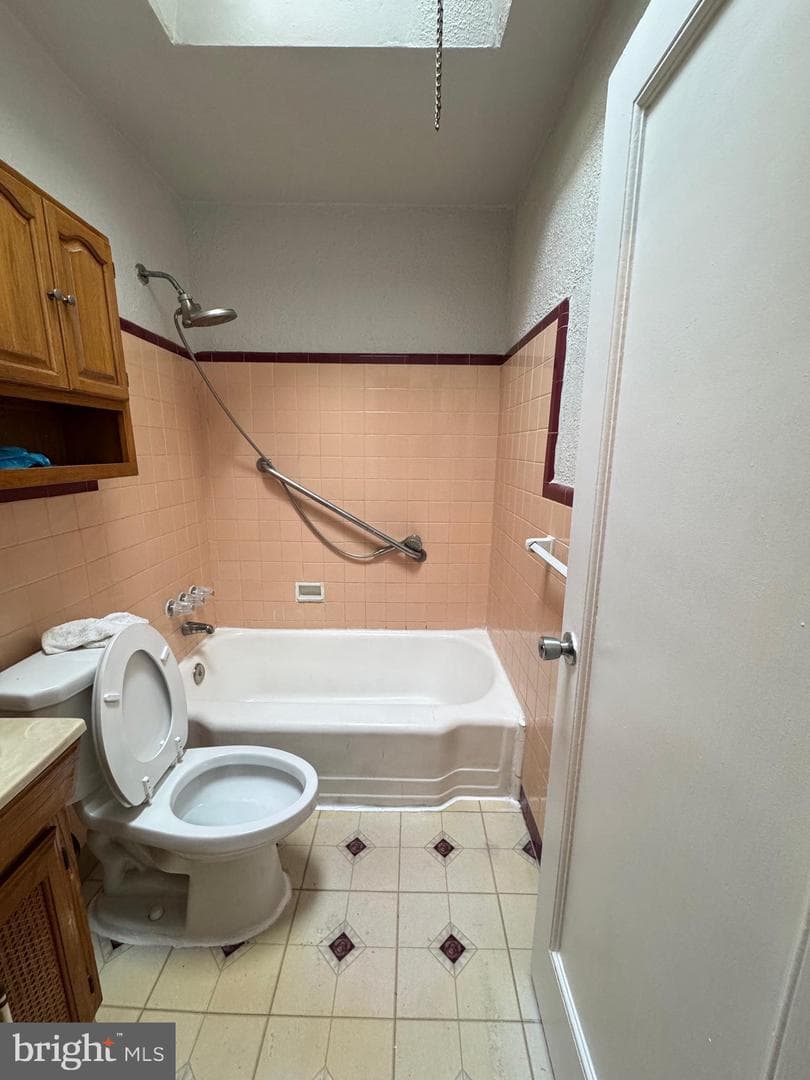 3255 Friendship Street photo 4