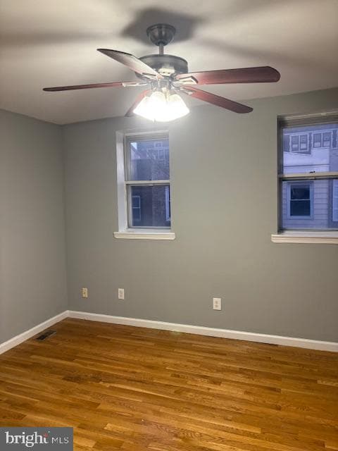 223 Sigel Street photo 7