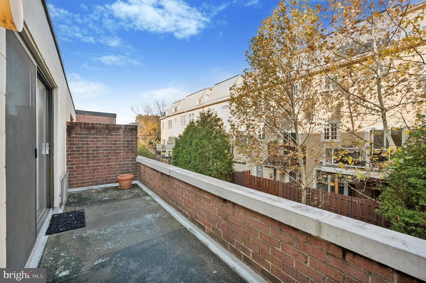 200 Lombard Street #gu11 photo 15