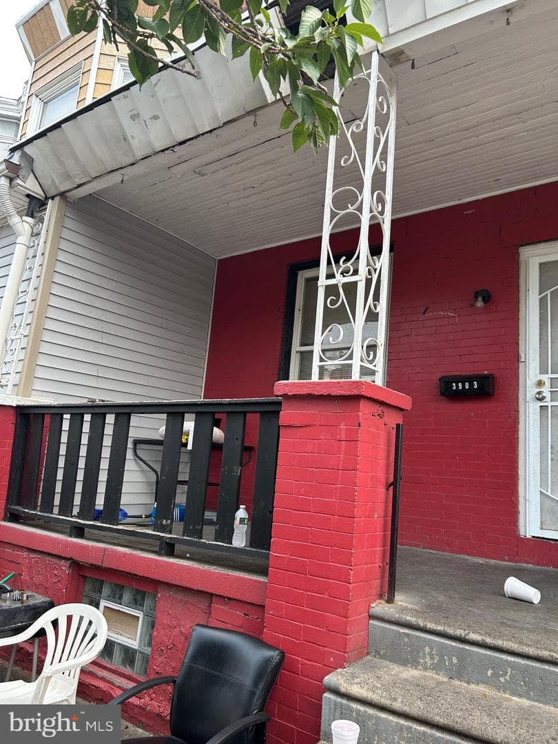 3903 N Franklin Street photo 4