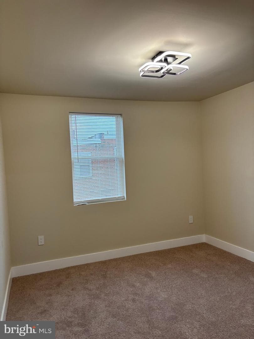 7423 Beverly Road photo 18