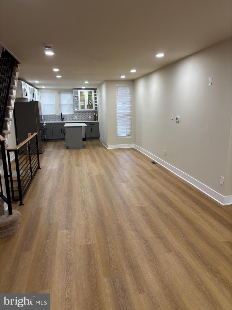 7423 Beverly Road photo 2
