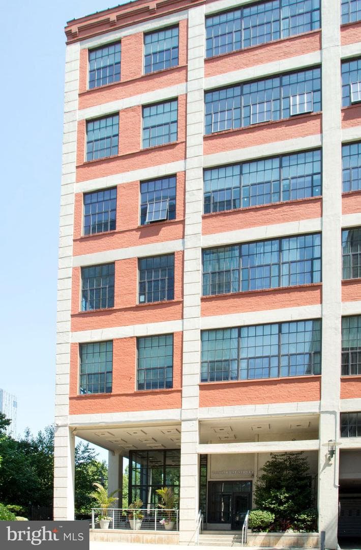 2429 Locust Street #411, Philadelphia