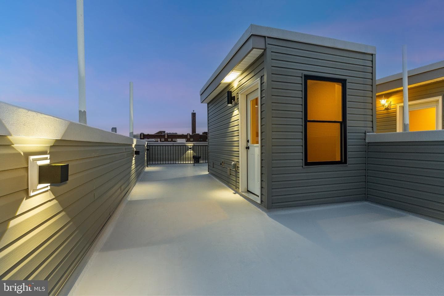 514 Manton Street photo 32