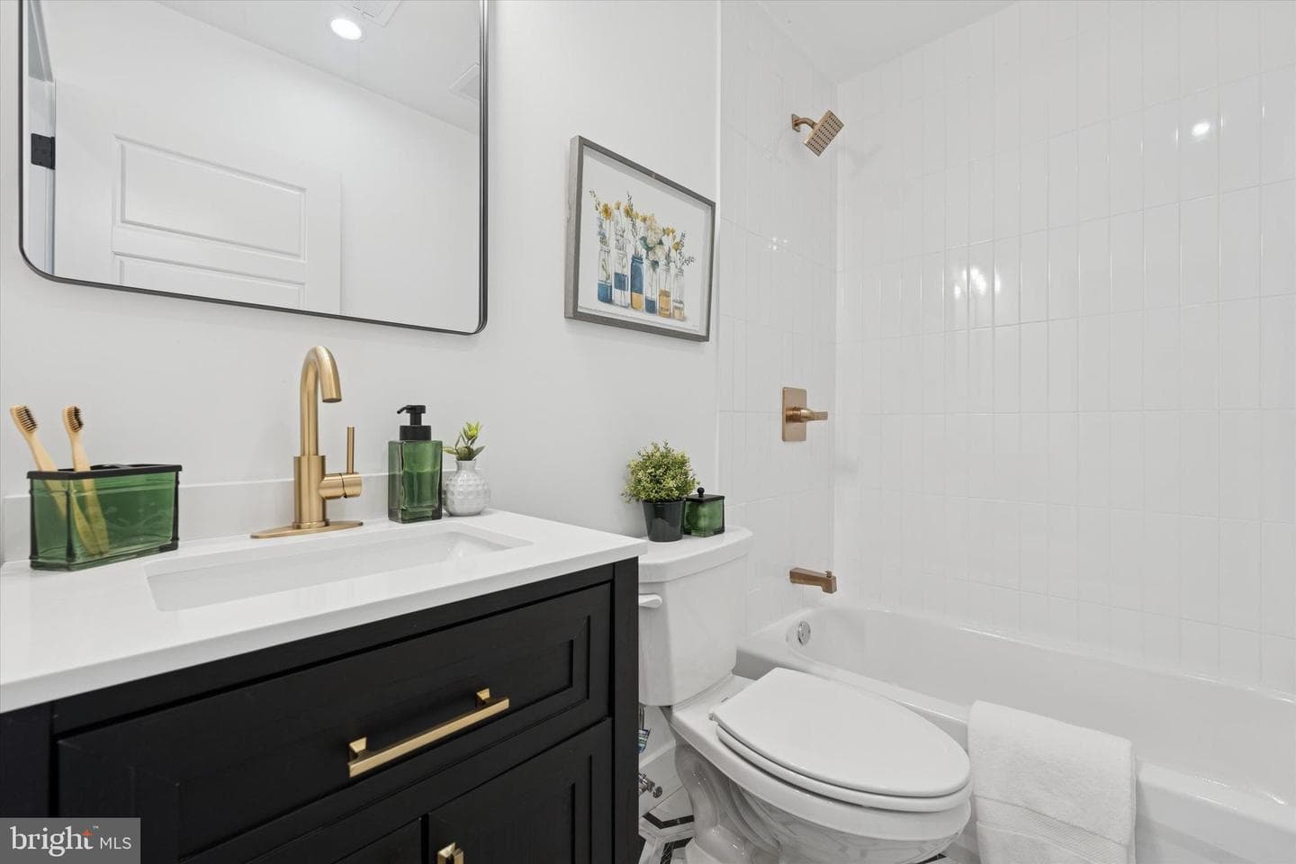 409 Martin Street photo 11