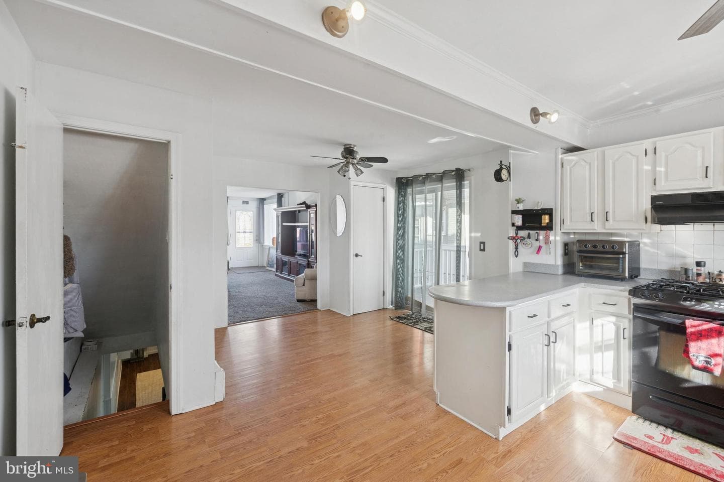 7521 Claridge Street photo 7