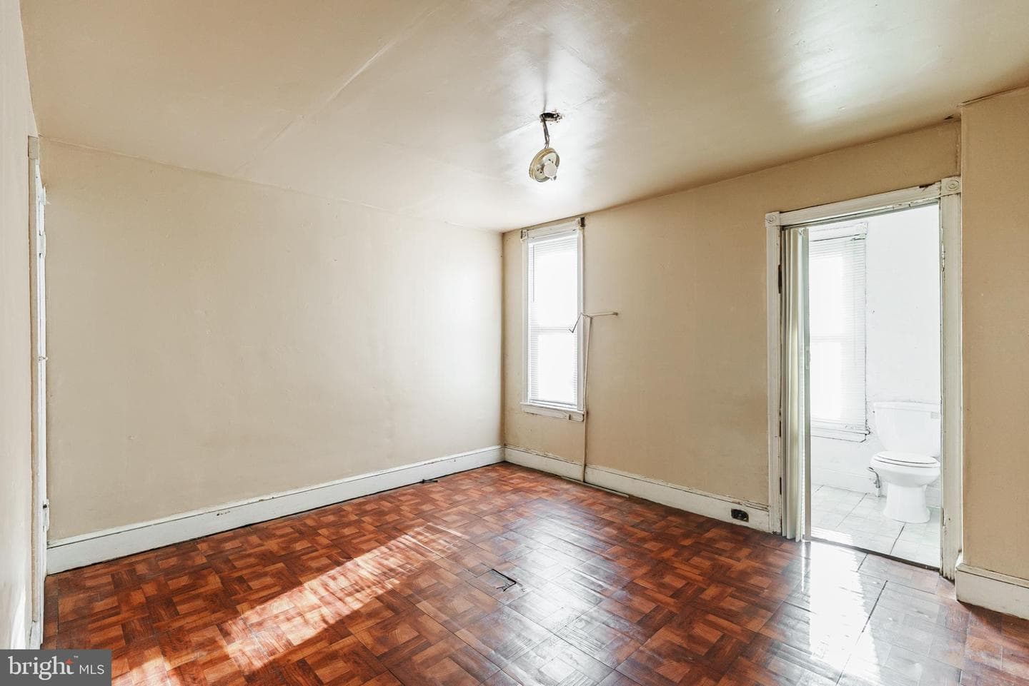 1350 S Melville Street photo 13