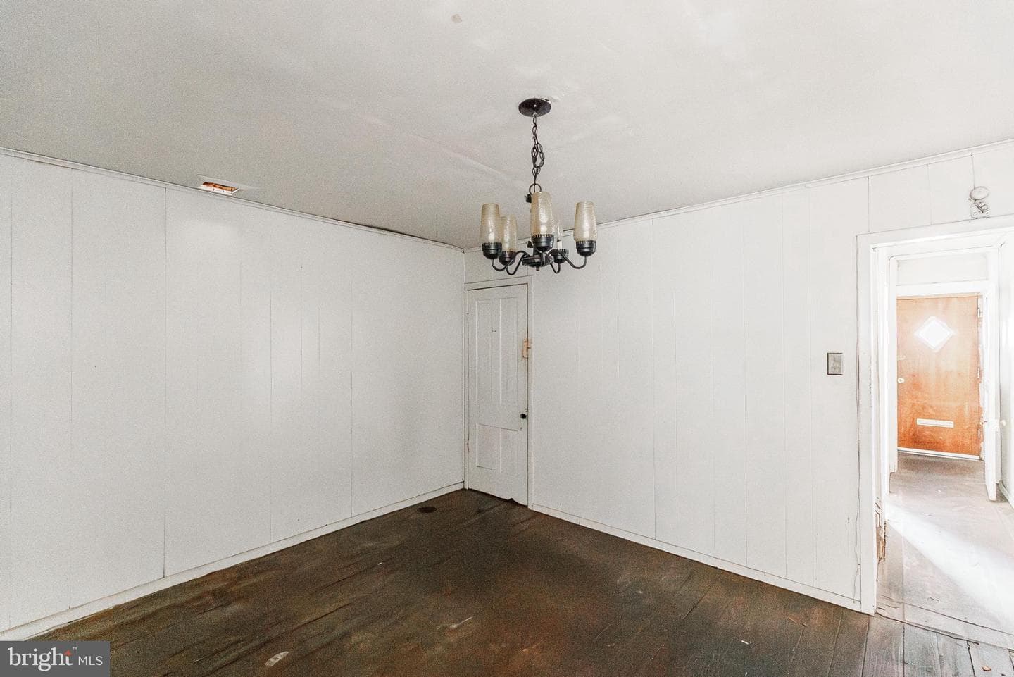 1350 S Melville Street photo 6