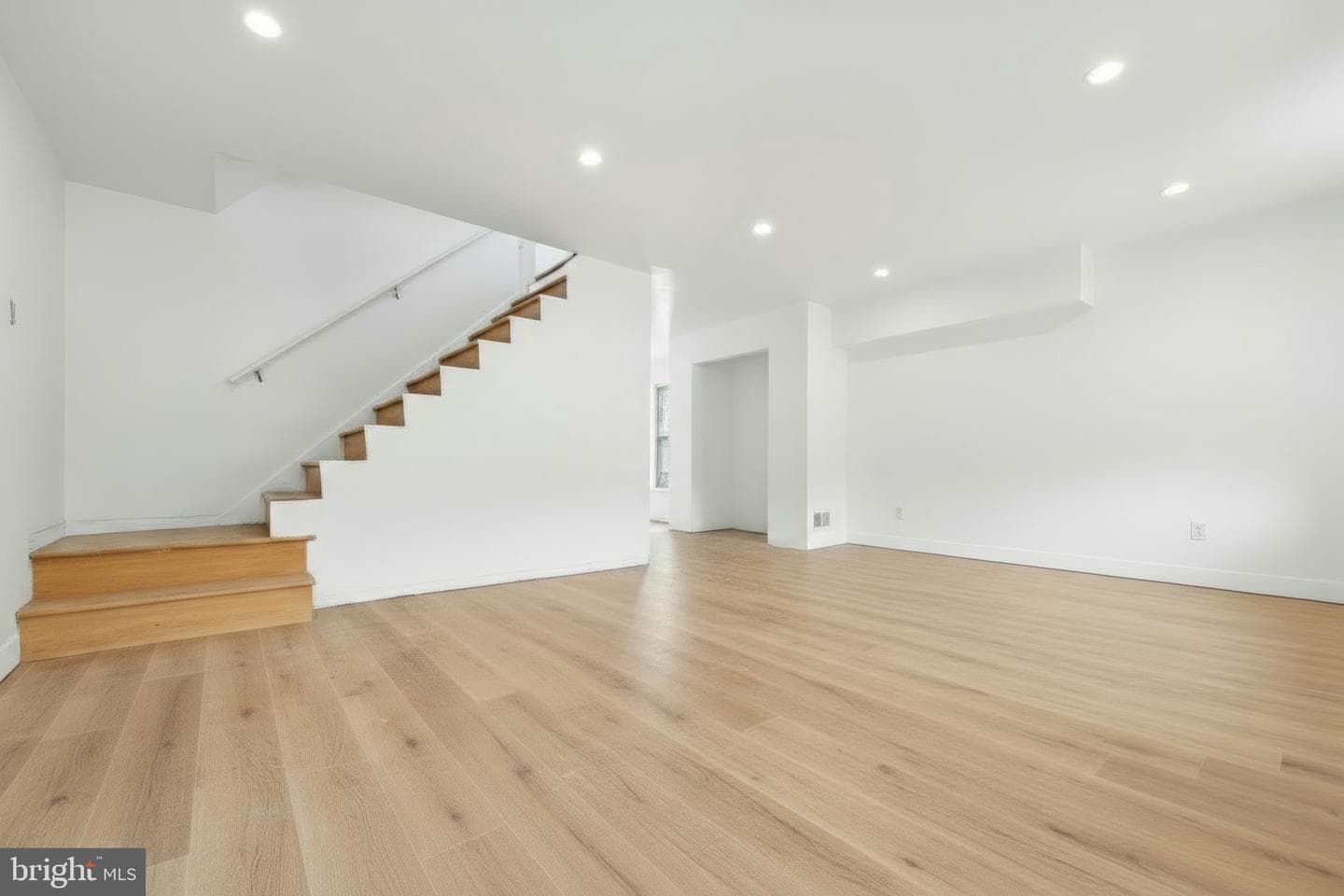 7713 Jason Place photo 3