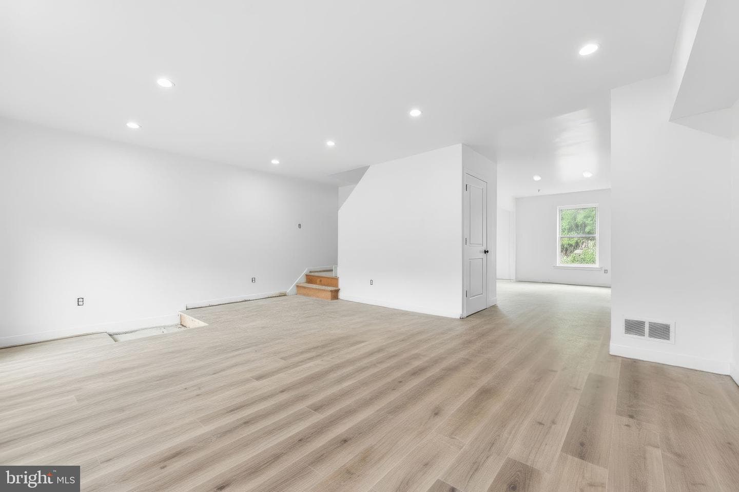 7713 Jason Place photo 7