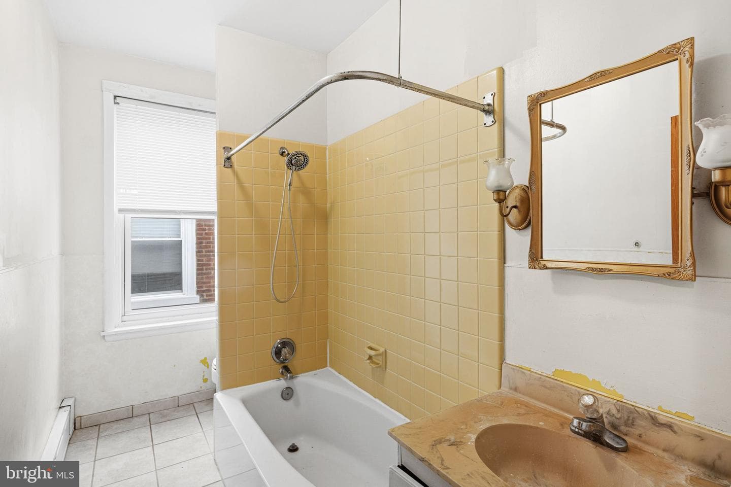 542 Martin Street photo 11