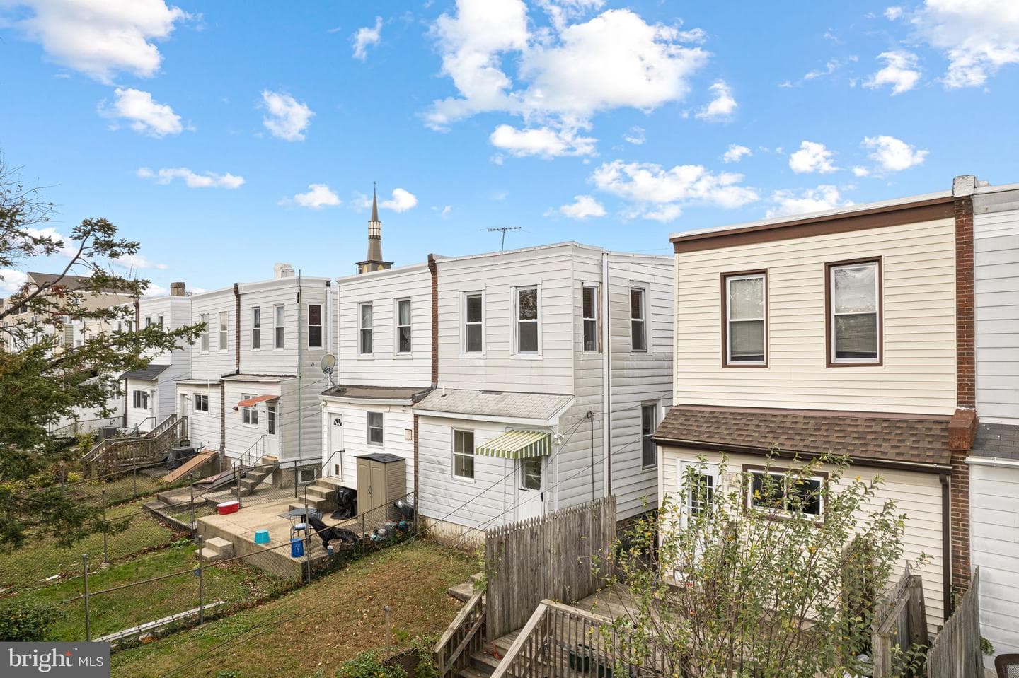 542 Martin Street photo 14